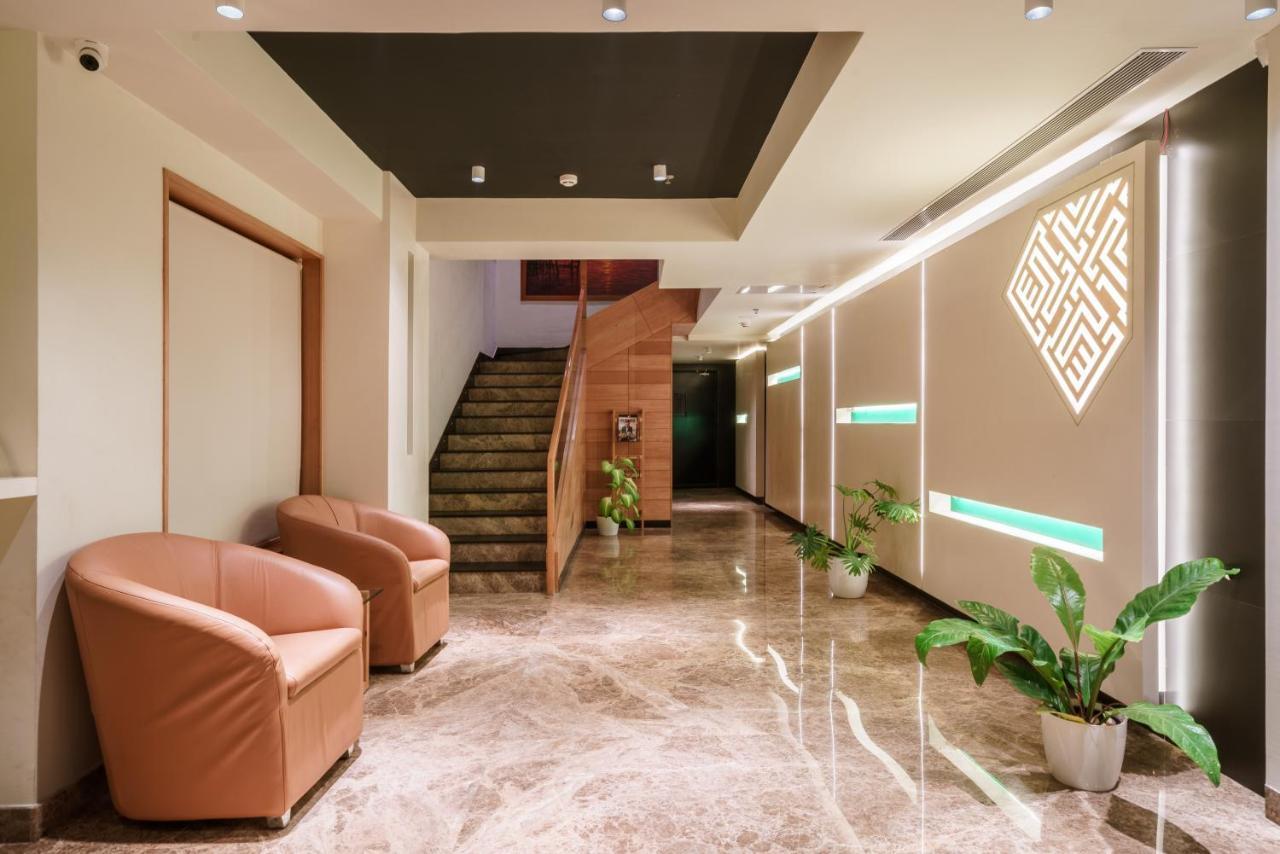 Townbridge Hotels & Suites Kochi Eksteriør billede